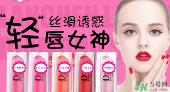 ��ɫ���Զ���Ǯ����ɫ���Զ���Ǯһ֧��